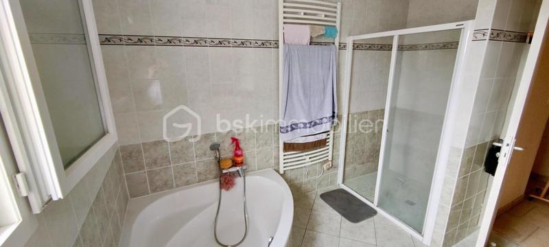 Pavillon - 145 m² - 7 pièces