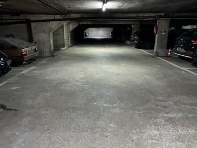 Parking / Garage - 10 m²