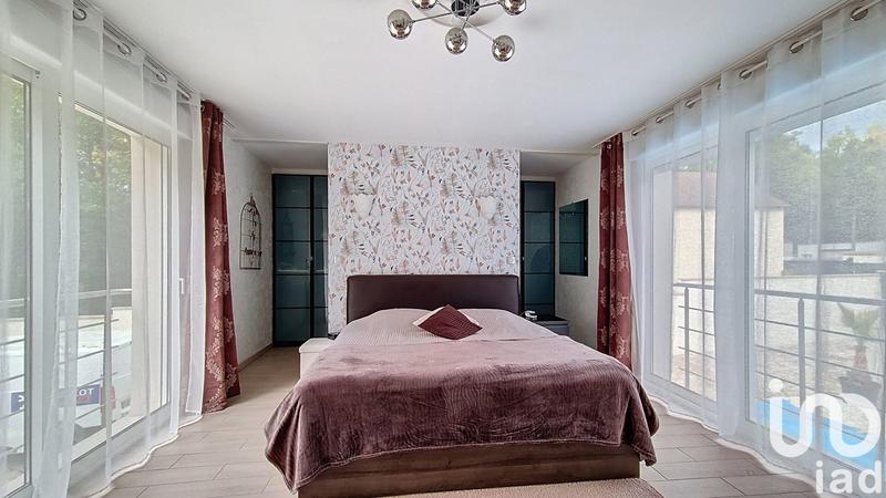 Maison - 195 m² - 6 pièces