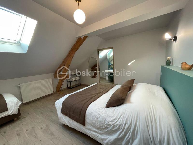 Demeure - 371 m² - 8 pièces