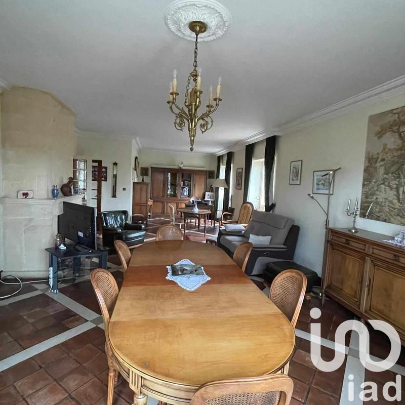 Maison - 250 m² - 7 pièces