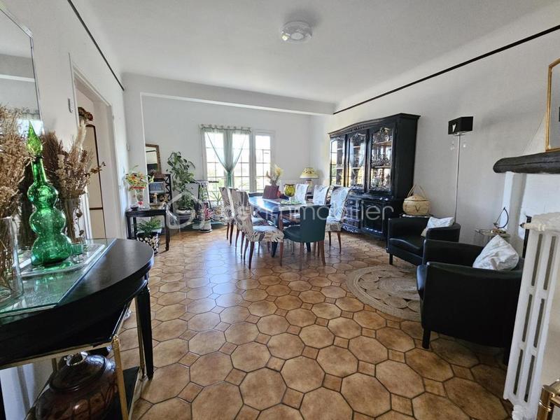 Pavillon - 130 m² - 5 pièces