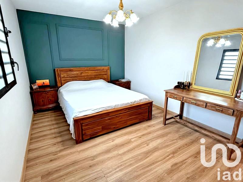 Maison - 220 m² - 8 pièces