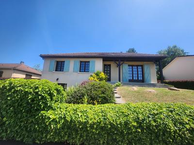 Maison - 90 m² - 5 pièces