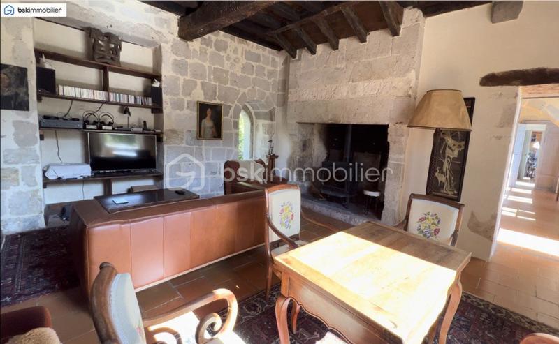 Propriété - 800 m² - 23 pièces