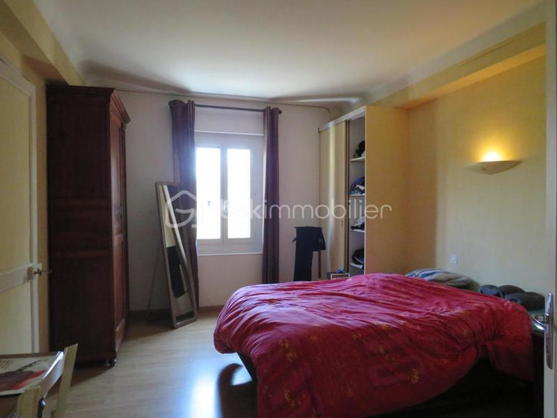 Maison - 141 m² - 7 pièces