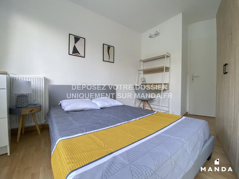 Chambre - 10 m² - 5 pièces