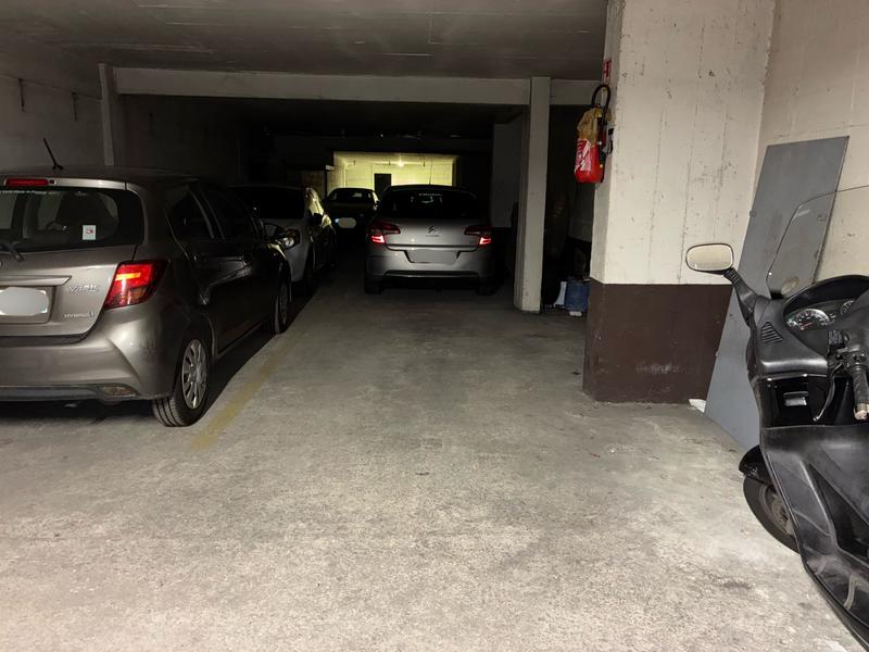 Parking / Garage - 11 m²