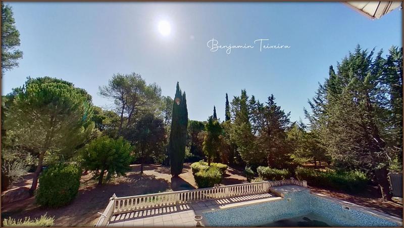 Maison - 204 m² - 7 pièces