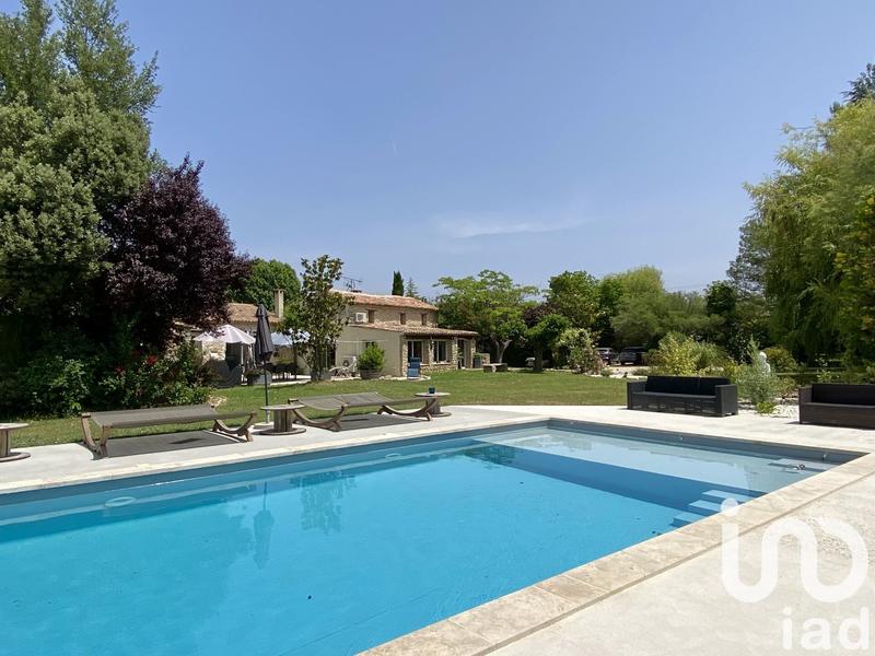 Maison - 288 m² - 6 pièces