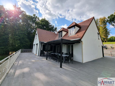 Maison - 300 m² - 10 pièces