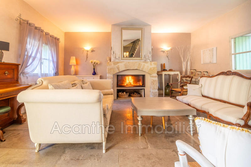 Mas - 298 m² - 8 pièces