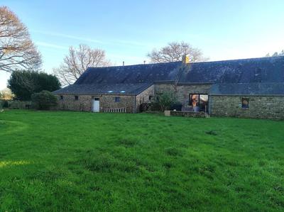 Maison - 300 m² - 10 pièces