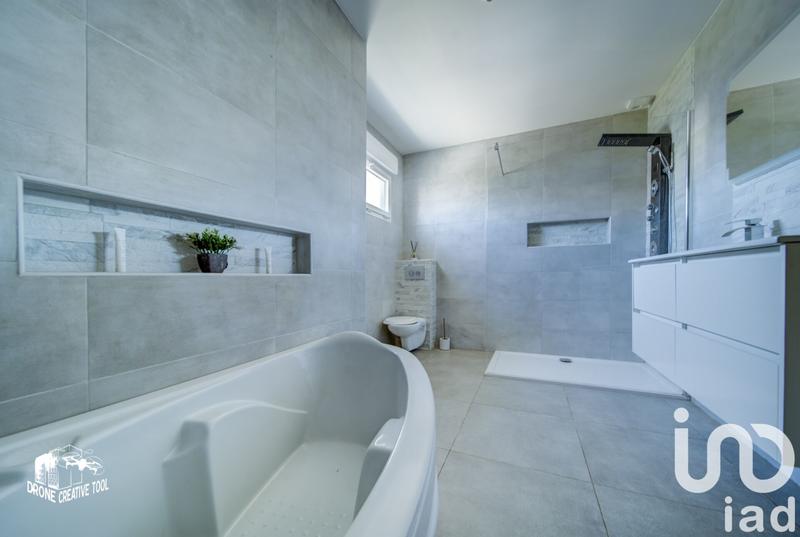 Maison - 106 m² - 5 pièces