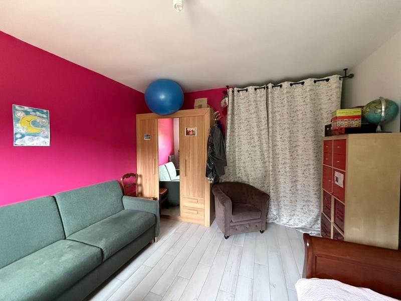 Pavillon - 194 m² - 7 pièces