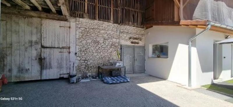 Maison - 206 m² - 7 pièces