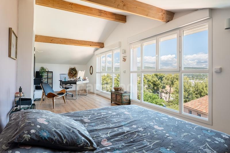 Appartement - 180 m² - 5 pièces