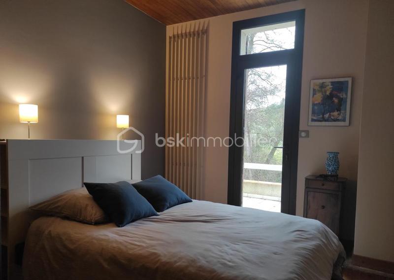 Moulin - 193 m² - 6 pièces