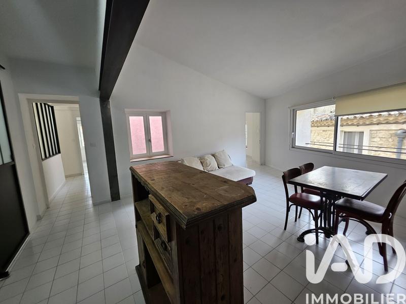 Maison - 250 m² - 8 pièces