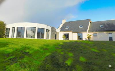 Maison - 181 m² - 6 pièces