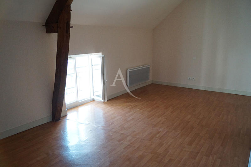 Appartement - 90 m² - 3 pièces