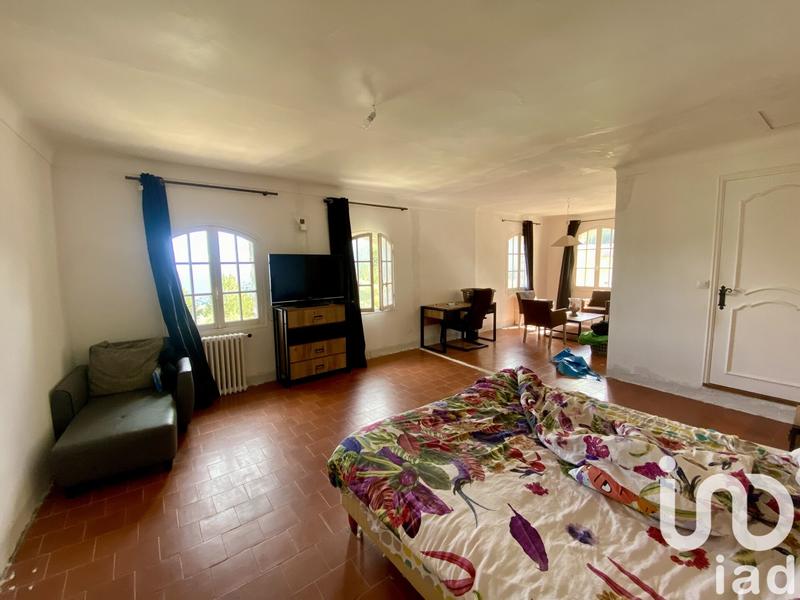 Maison - 332 m² - 7 pièces