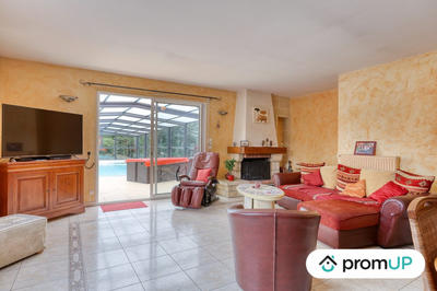 Maison - 128 m² - 7 pièces