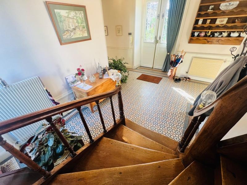 Maison de maîtres - 355 m² - 8 pièces