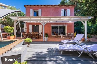 Maison - 142 m² - 5 pièces