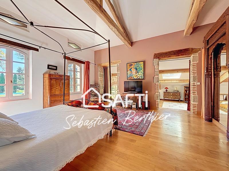 Maison de maîtres - 312 m² - 8 pièces