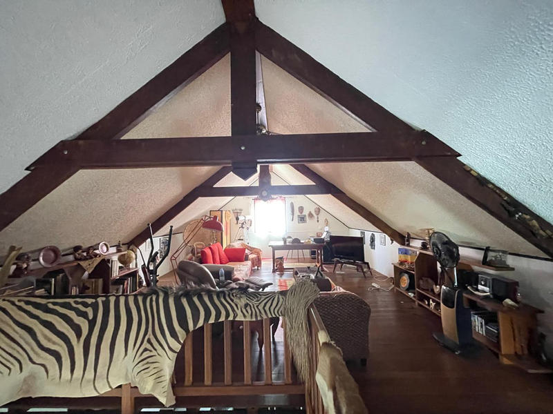 Maison - 190 m² - 6 pièces