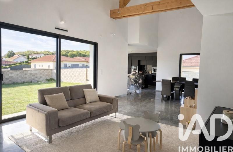 Maison - 150 m² - 5 pièces