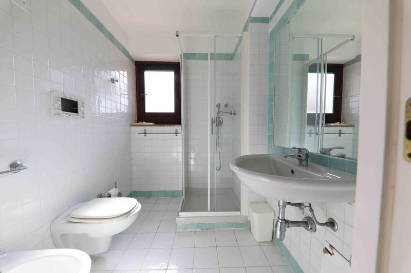 Appartement - 200 m² - 13 pièces