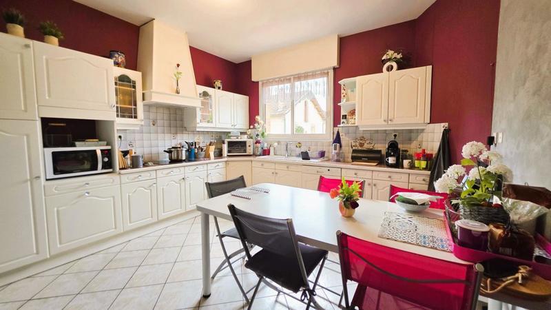 Maison de ville - 199 m² - 7 pièces