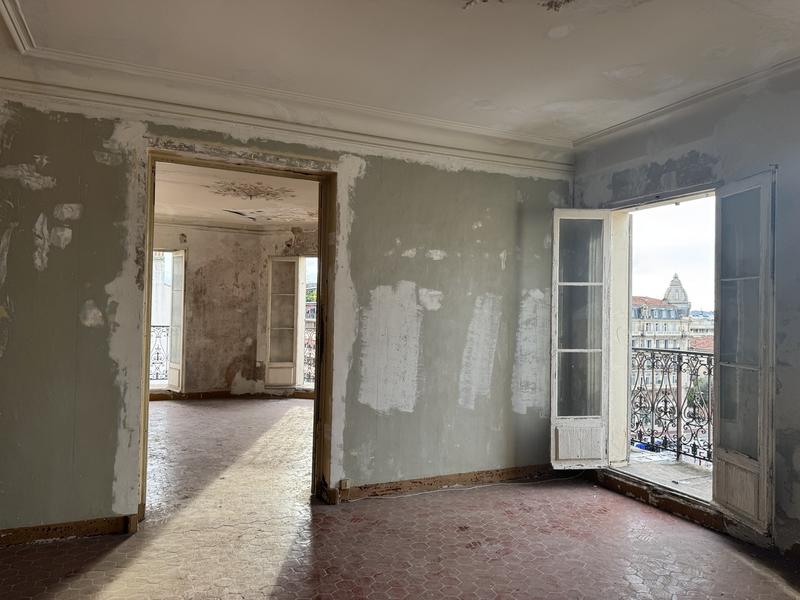 Appartement - 140 m² - 7 pièces