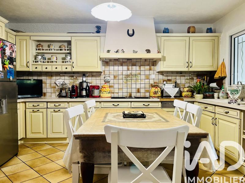 Maison - 140 m² - 5 pièces