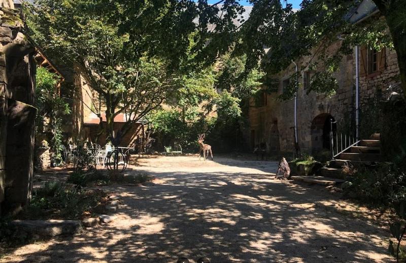 Maison - 280 m² - 7 pièces