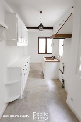 Appartement ancien - 97 m² - 5 pièces