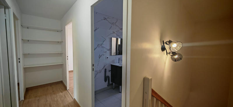 Appartement - 85 m² - 5 pièces