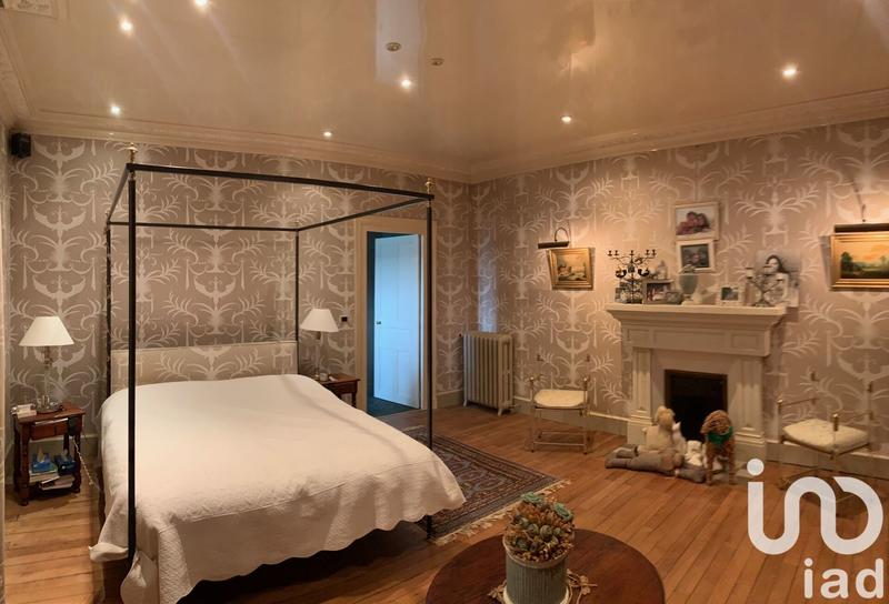 Maison - 500 m² - 13 pièces