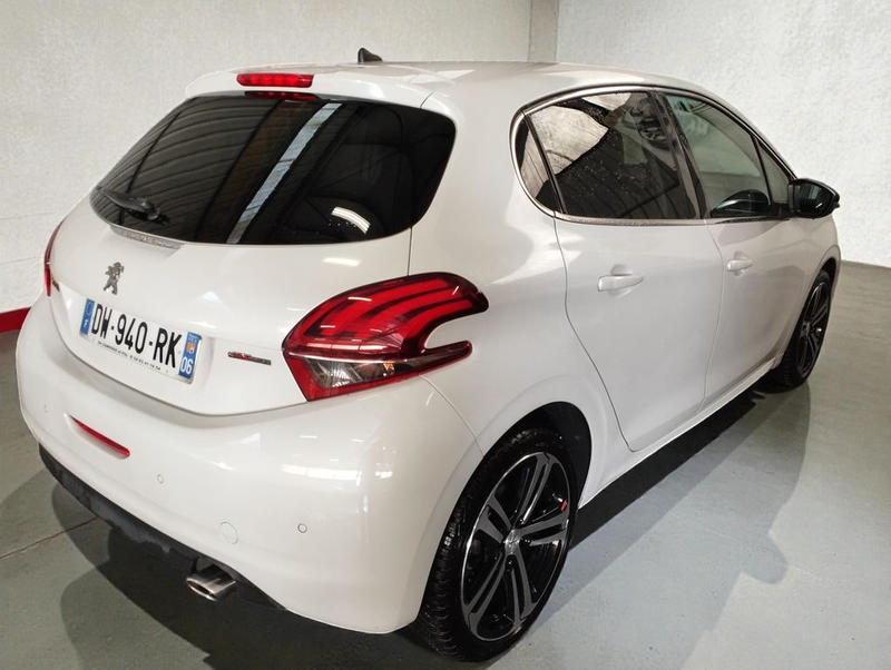 Peugeot 208 1.2 Thp¨110 Gt Line 5p