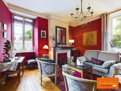 Maison - 105 m² - 7 pièces