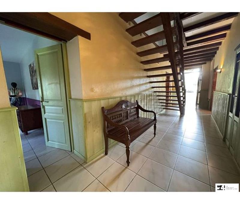 Maison - 265 m² - 5 pièces