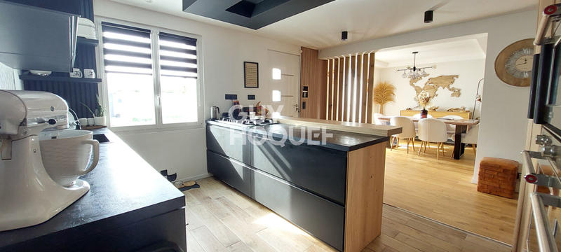 Maison - 138 m² - 6 pièces