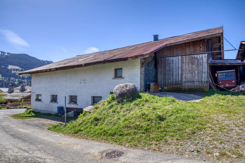 Châlet - 527 m² - 4 pièces