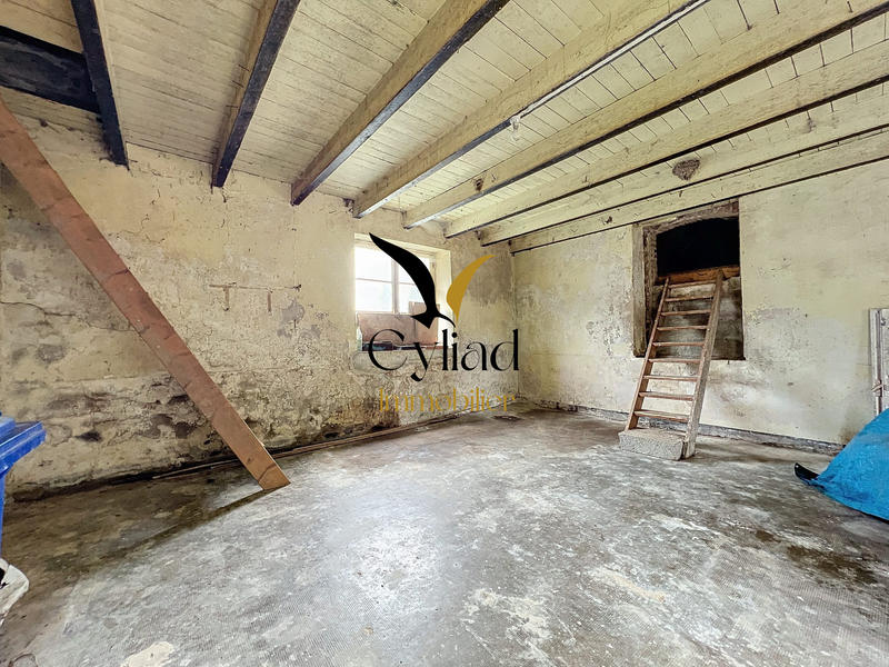 Maison ancienne - 180 m² - 4 pièces