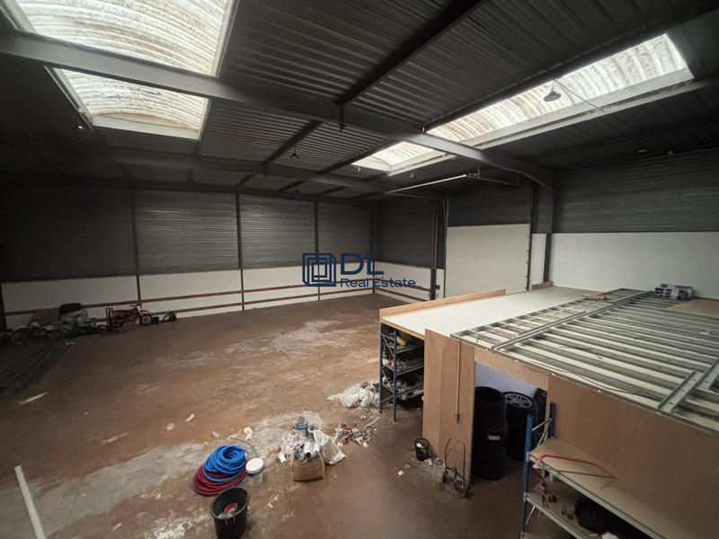 Entrepôt - 600 m²