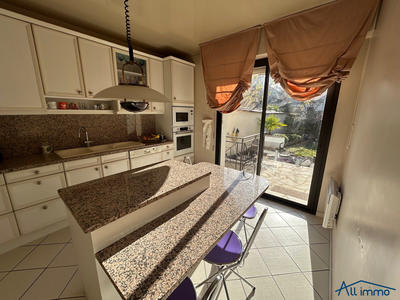 Maison - 155 m² - 7 pièces