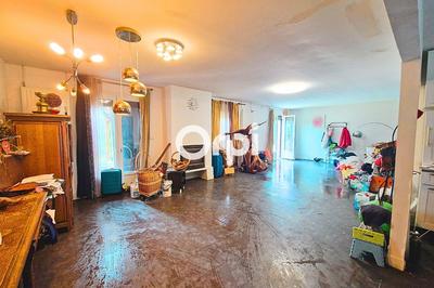 Maison - 189 m² - 5 pièces