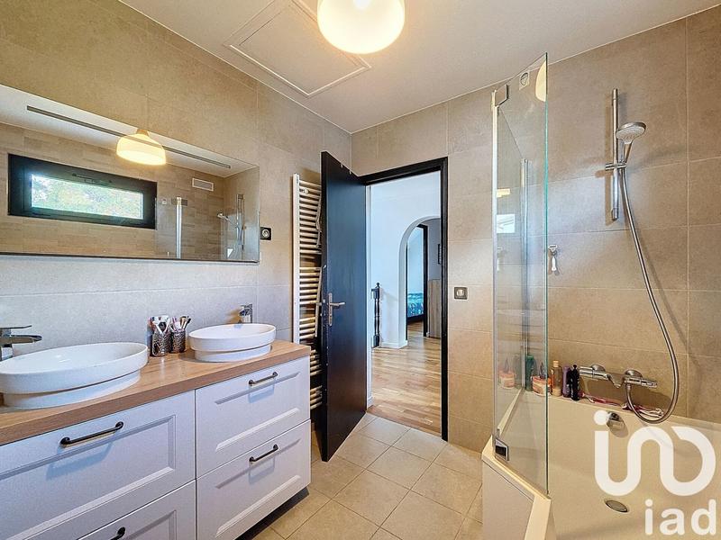 Maison - 175 m² - 7 pièces